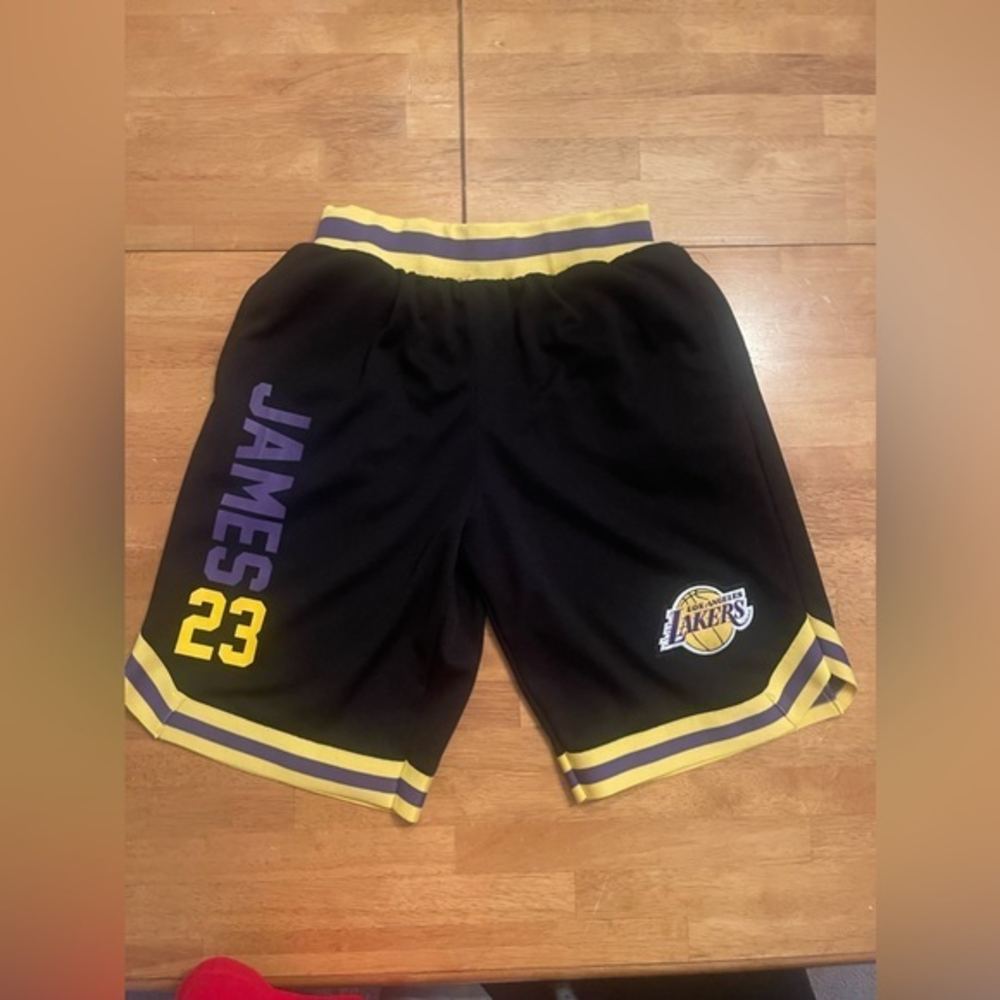 NBA Lebron James Basketball Shorts -‎ Small
